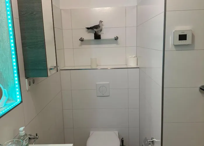 Hansele-klein-fein-strandnah-sein * Westerland